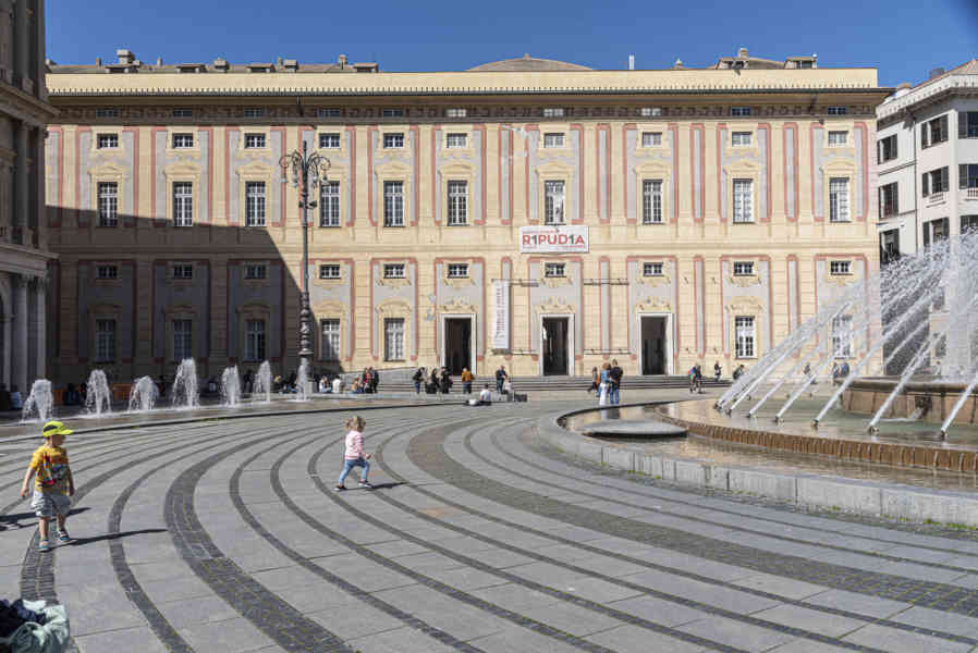 Italia - Génova 011 - palacio Ducal.jpg